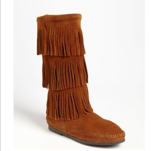 MINNETONKA 3-Layer Fringe Boot